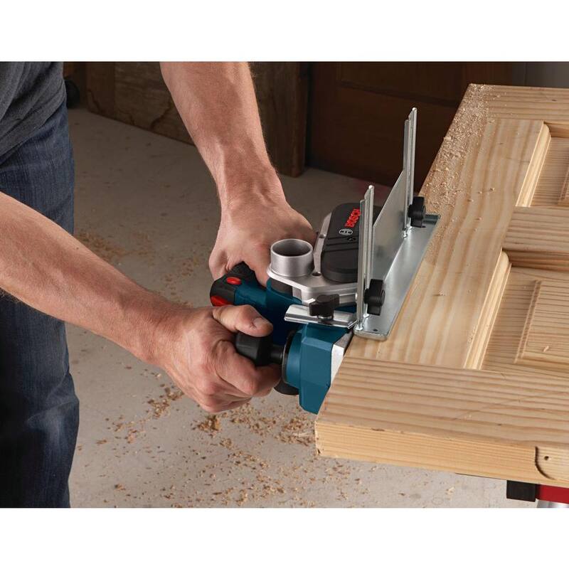 Juego de cepillo eléctrico Bosch de 6.5 amperes y 3-1/4 pulgadas con 2 cuchillas de carburo micrograno Woodrazor reversibles y estuche de transporte - PL2632K