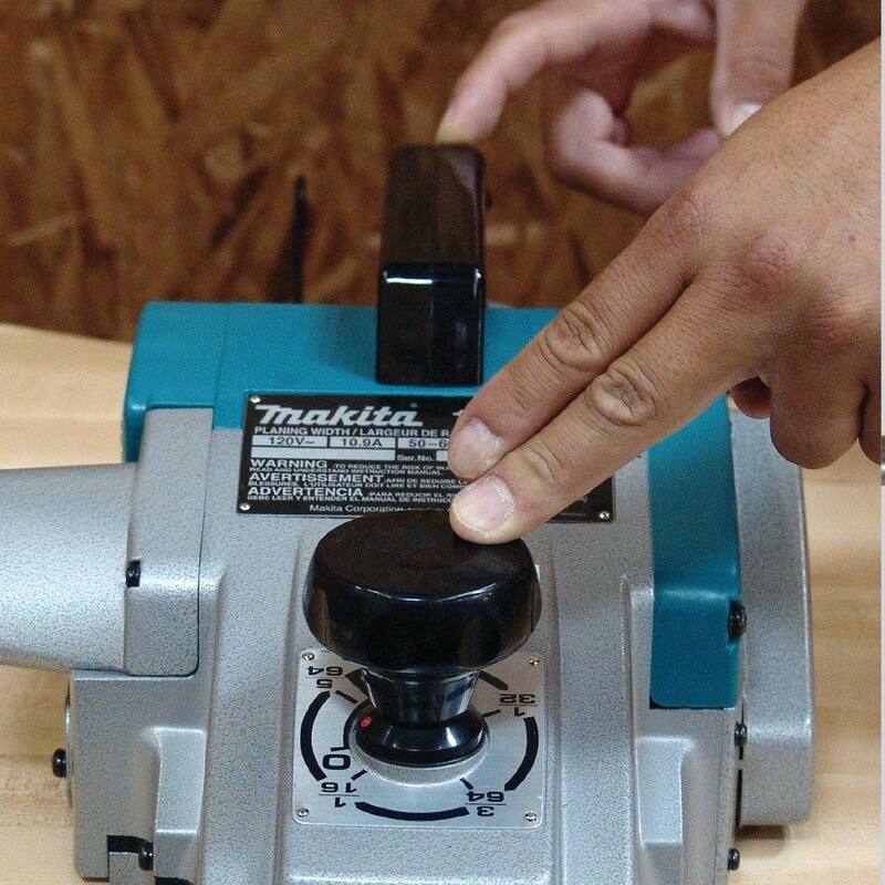 Makita 10.9 Amperios 6-3/4 pulgadas Cepillo Eléctrico con cable - 1806B