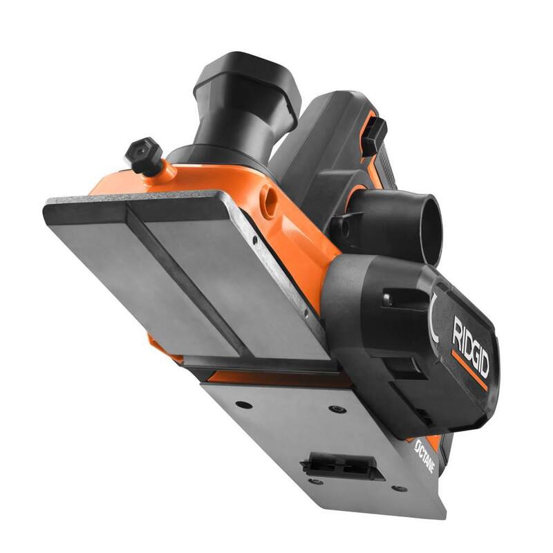 Desbastador de mano inalámbrico de 18V sin escobillas de RIDGID de 3-1/4 in. con bolsa de polvo, (2) baterías de 4.0 Ah, cargador de 18V, y bolsa - R8481B-AC93044SBN