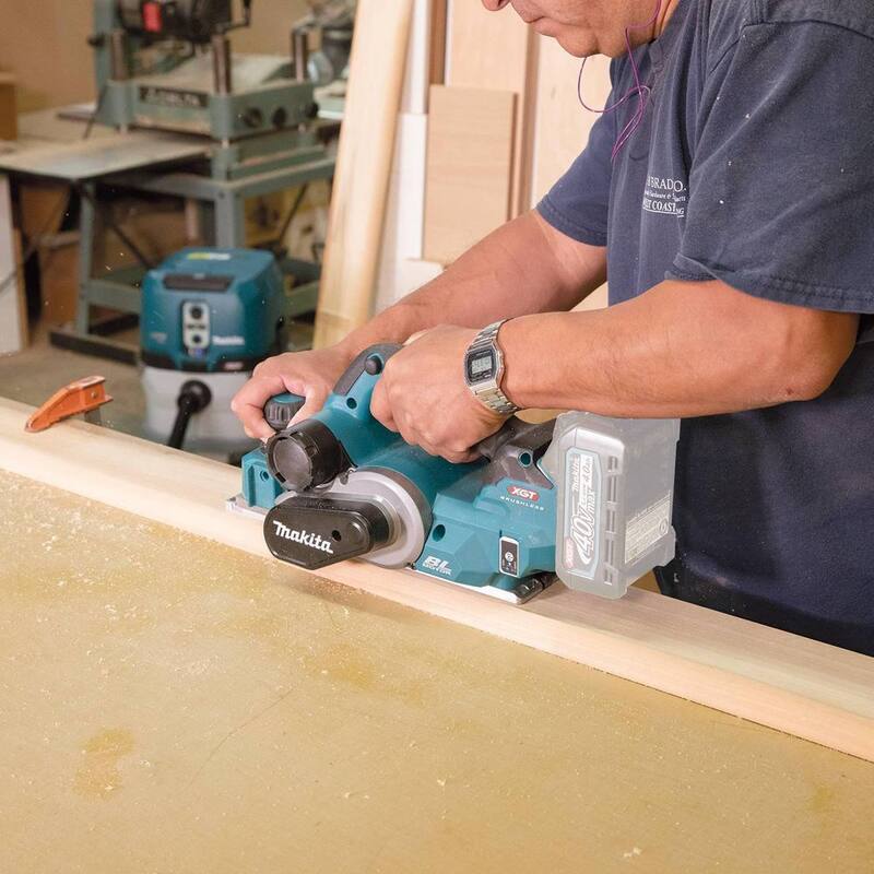Cepillo inalámbrico sin escobillas Makita XGT de 40 voltios de 3-1/4 pulgadas (Herramienta solamente) - GPK01Z