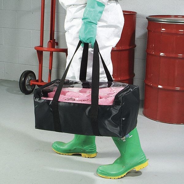 Pig Spill Kit, 8 gal Volume Absorbed per Kit, Not Applicable Capacity, Bag, Black, 54 - KIT389