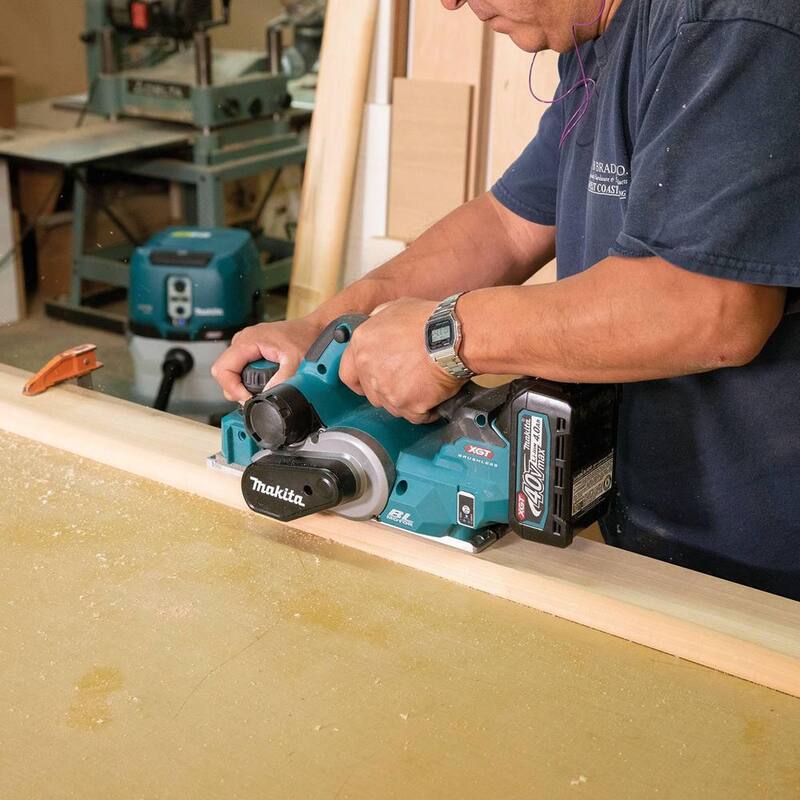 Kit de cepillo inalámbrico sin escobillas Makita 40-Volt XGT de 3-1/4 pulgadas, capaz de AWS (4.0Ah) - GPK01M1