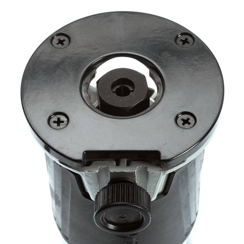 Enrutador compacto con base fija de velocidad variable de 1-1/4 HP y 6.5 amperes de Makita con liberación rápida - RT0701C