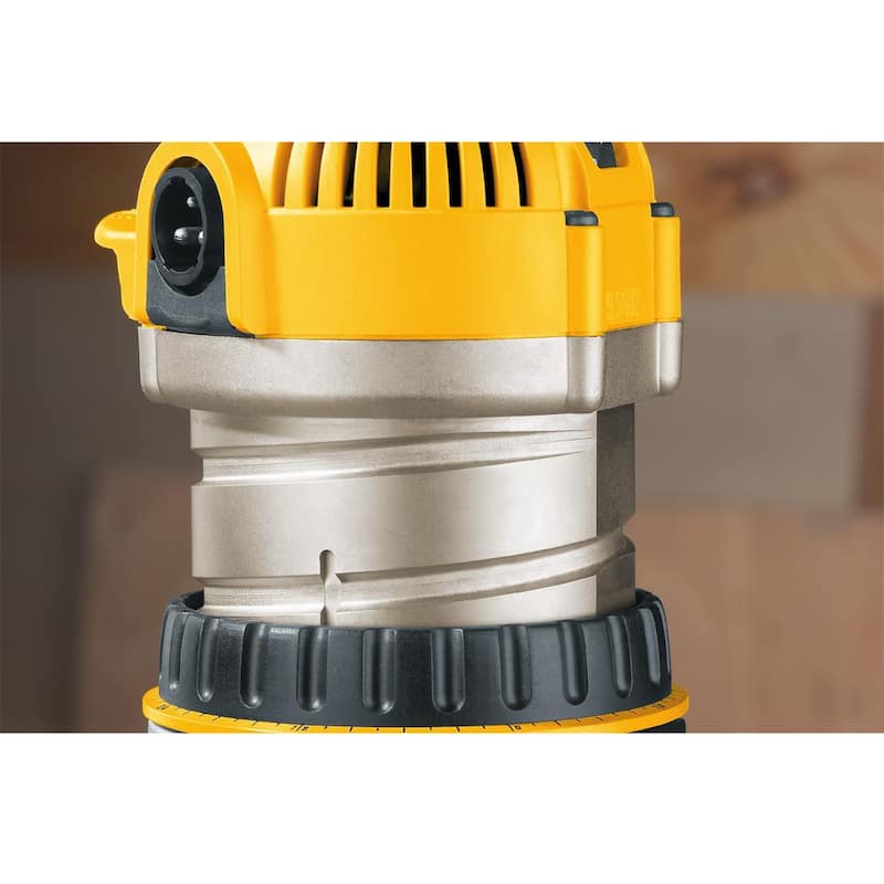 Kit de enrutador con base fija y de inmersión DEWALT de 12 amperes y 2-1/4 caballos de fuerza - DW618PKB