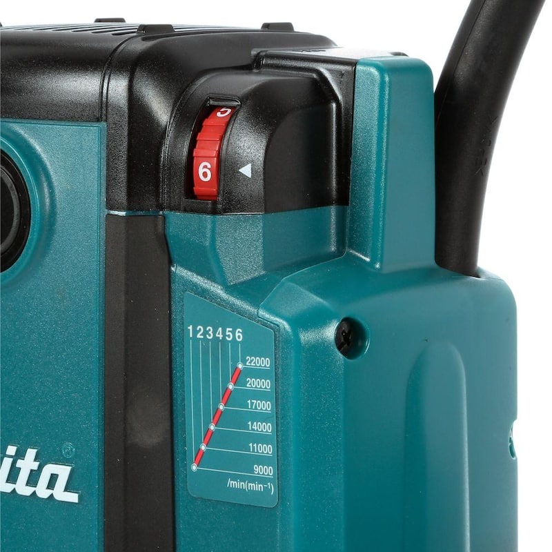 Enrutador de inmersión de 3-1/4 HP de Makita con velocidad variable - RP2301FC