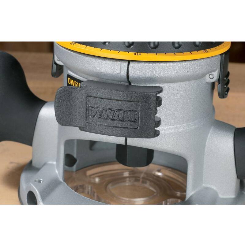 Enrutador con base fija de velocidad variable electrónica de 12 amperios y 2-1/4 caballos de fuerza con arranque suave - DW618