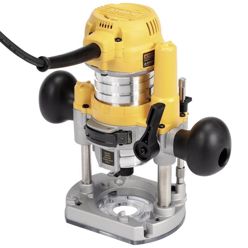 Enrutador Compacto DEWALT de 7 amperes con cable de 1-1/4 caballos de fuerza con base de inmersión y bolsa - DWP611PK