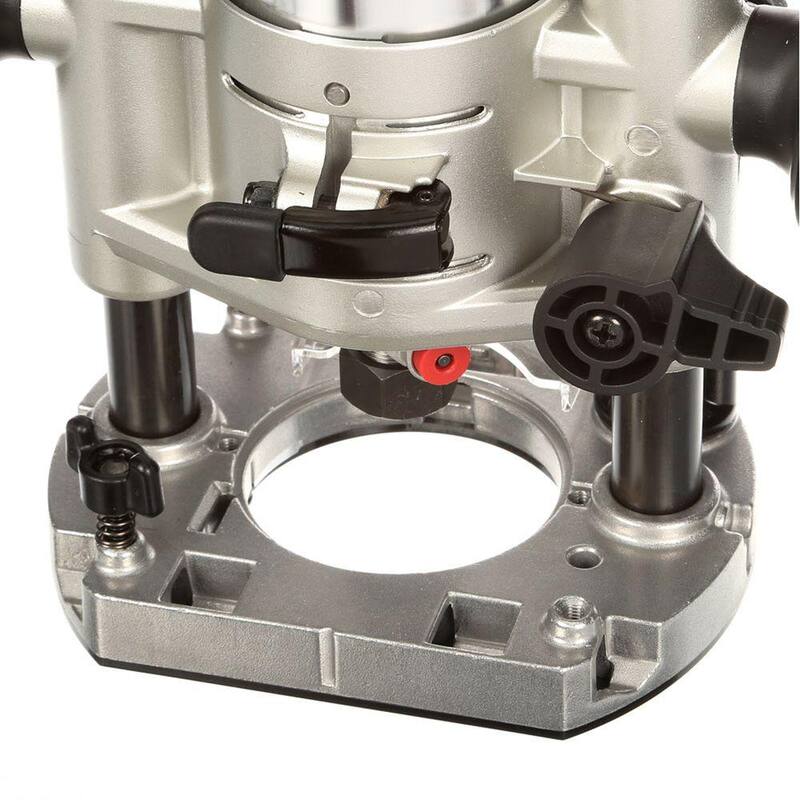 Enrutador compacto con cable de velocidad variable de 6.5 amperios y 1-1/4 HP de Makita con 3 bases (Base de inmersión, Base de inclinación y Base de compensación) - RT0701CX3