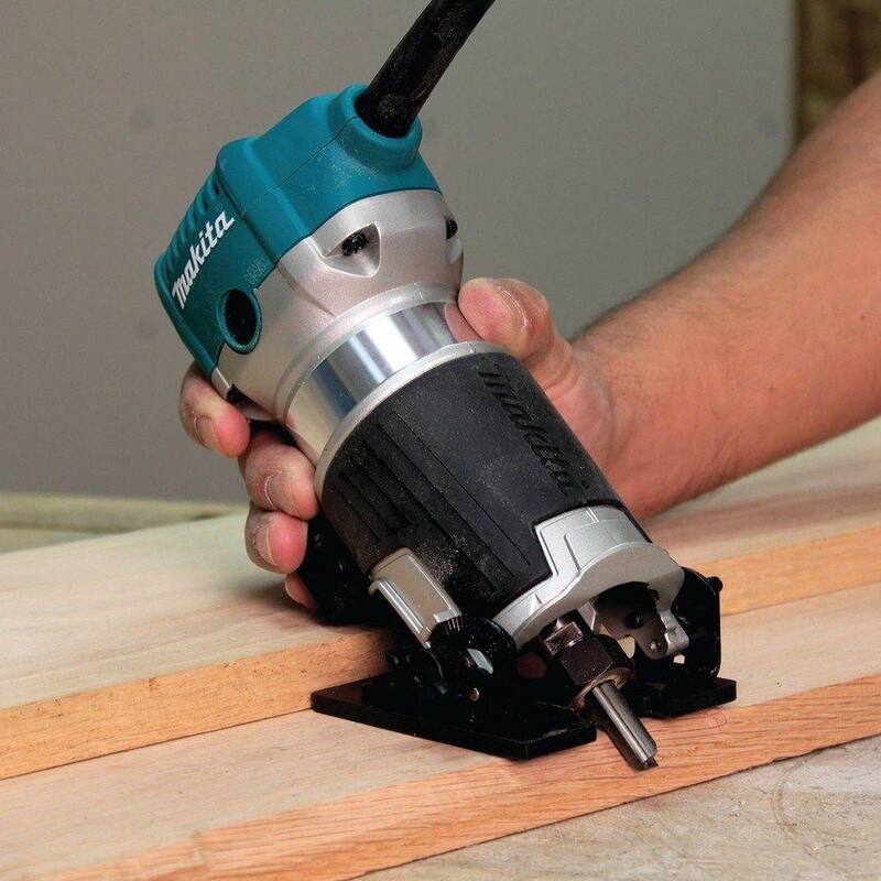 Enrutador compacto con cable de velocidad variable de 6.5 amperios y 1-1/4 HP de Makita con 3 bases (Base de inmersión, Base de inclinación y Base de compensación) - RT0701CX3