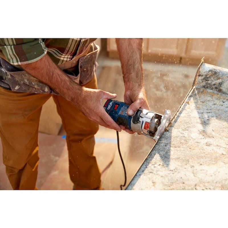 Enrutador de base fija con velocidad variable de 5.6 amperes y 1.0 HP de Bosch de 120 volts - PR20EVS