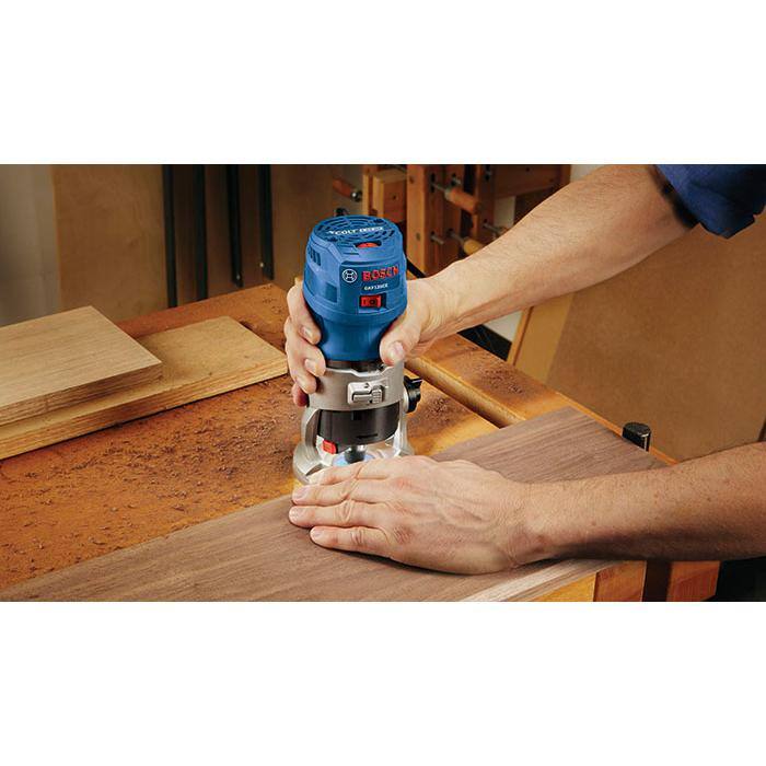 Kit de combo de enrutador de mano Bosch de 1.25 HP con velocidad variable y luces LED - GKF125CEPK