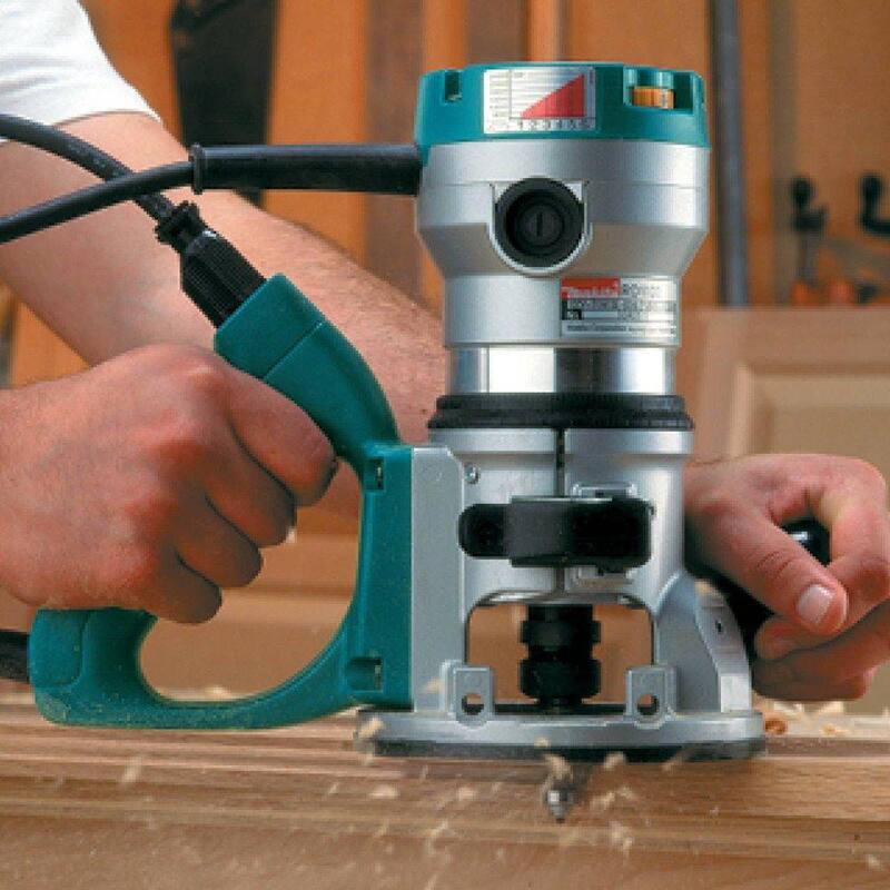 Kit de Router Makita de 2-1/4 HP con Base de Inmersión - RF1101KIT2
