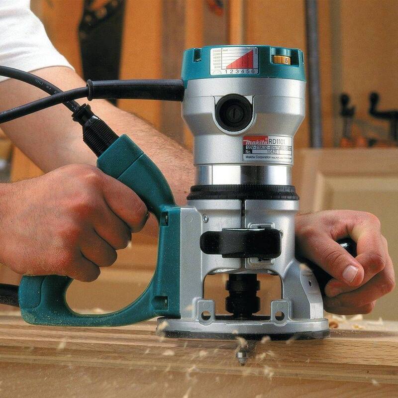 Enrutador de mango en D Makita de 11 amperes y 2-1/4 HP - RD1101