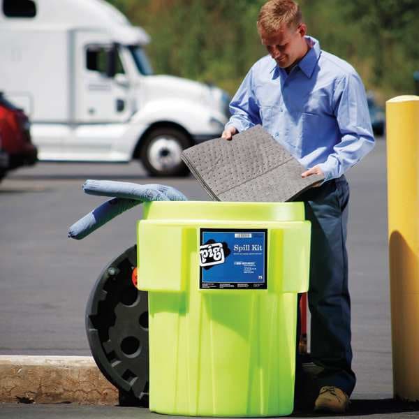 Pig Spill Kit, 39 gal Volume Absorbed per Kit, 65 gal Capacity, Drum, Green, 136 - KIT263