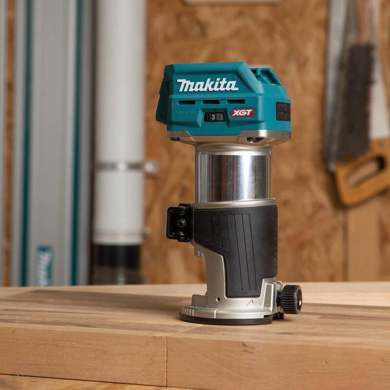 Kit de enrutador compacto inalámbrico sin escobillas Makita 40V max XGT, 2.5Ah - GTR01D1