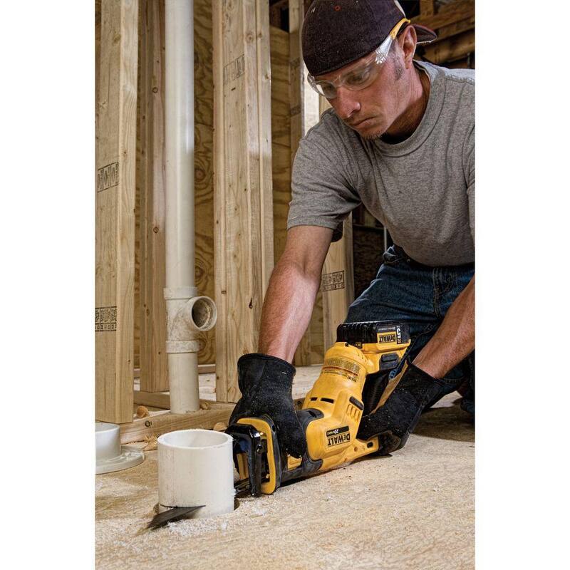 enrutador sin cable y sierra reciproca compacta de 20V MAX XR de DEWALT con tecnología de iones de litio (solo herramientas) - DCW600BW387