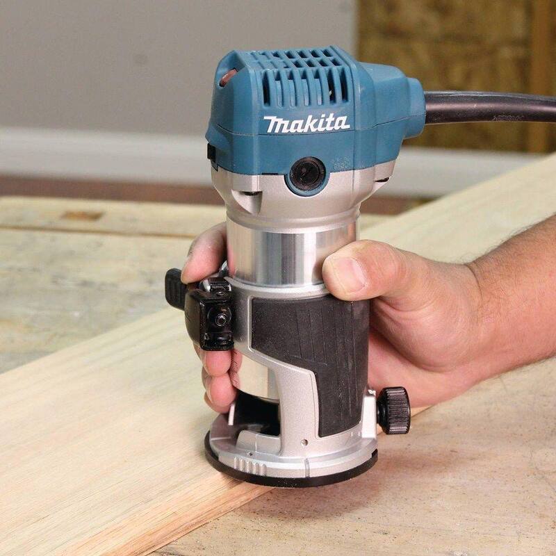 Enrutador compacto con base fija de 6.5 amperios y 1-1/4 HP de Makita con accesorio de extracción de polvo, RT0700C, RT0701C, XTR01 - RT0701C195559-1