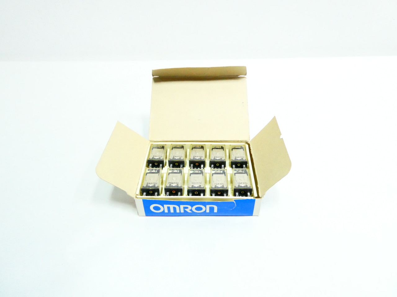 OMRON MY4N BOX OF 10 12V-DC PLUG-IN RELAY