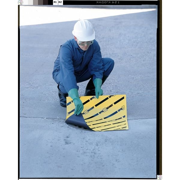Brady Spill Magnet Drain Cover Vinyl, Black on Yellow, 24" x 24" - 31111LS