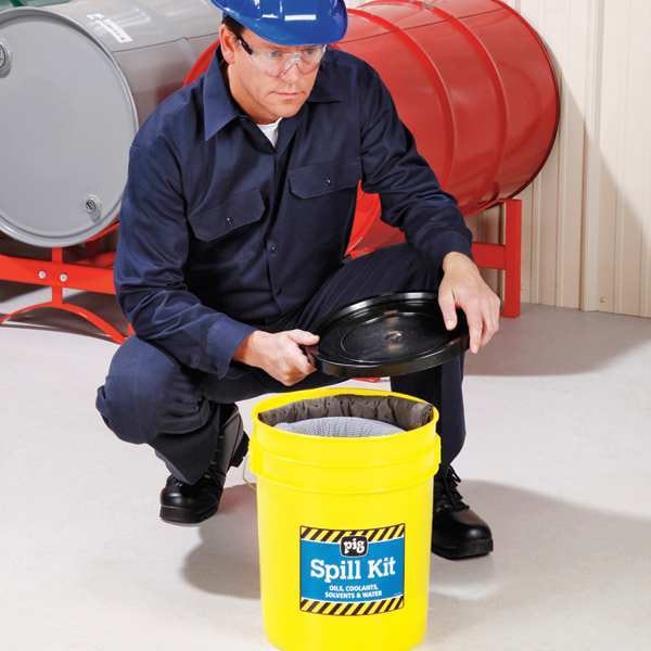Pig Spill Kit, 4 gal Volume Absorbed per Kit, 5 gal Capacity, Bucket, Yellow, 21 - KIT2200