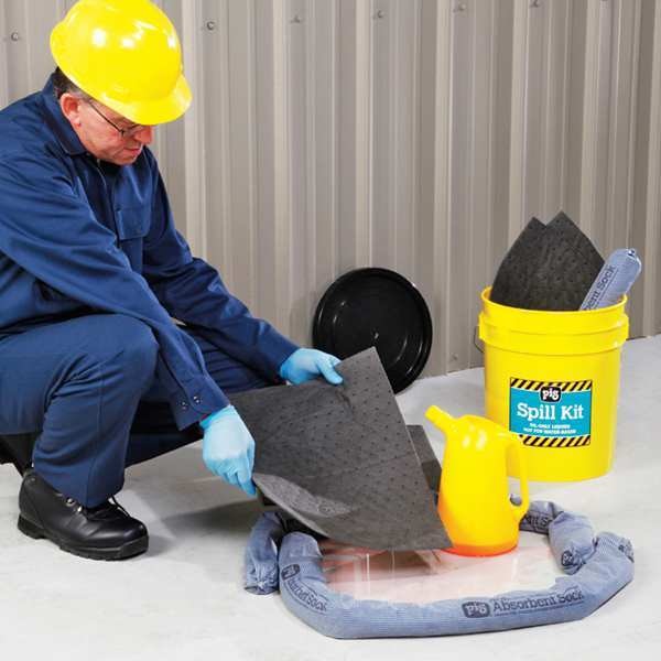 Pig Spill Kit, 4 gal Volume Absorbed per Kit, 5 gal Capacity, Bucket, Yellow, 21 - KIT2200
