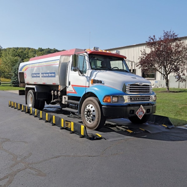 Pig PIG Collapse-A-Tainer Self-Rising Spill Containment Berm 50.75' L x 14.75' W x 1' H - PAK1003