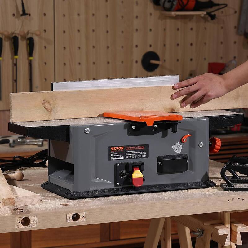 VEVOR Jointer en Espiral de Banco de 6 pulgadas 1.5HP 10000 RPM Jointer de Madera de Banco con Cabezal Cortador en Espiral de 14 Cuchillas para Todo Tipo de Madera - JFJYCP615HP160OG4V1