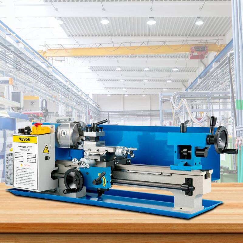 Torno de metal VEVOR 7 pulgadas x 14 pulgadas. Mini torno de metal con velocidad variable de 0-2500 RPM y chuck de 3 mordazas de 4 pulgadas. Torno de metal de banco - 0618WXCC000000001V1.