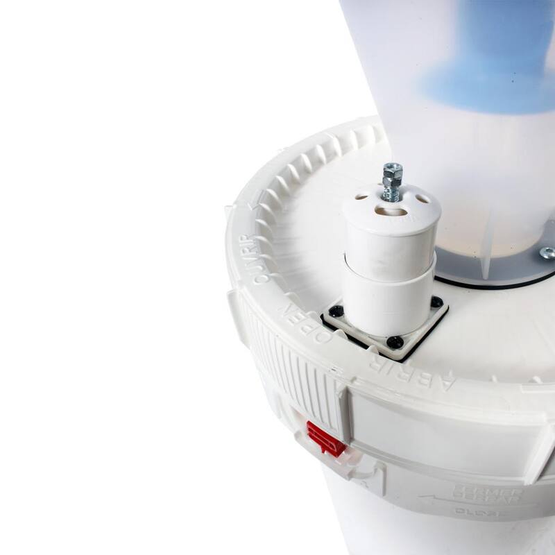 Separador de polvo Quick Click de Cen-Tec ensamblado con recipiente de colección con bloqueo de 12 galones y alivio de aire - 98548