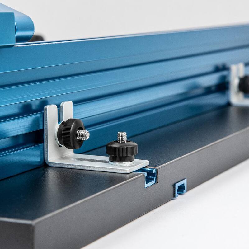 Mesa para taladro de 14 in. x 24 in. POWETEC con sistema de cerco completo de aluminio Multi T-Track para trabajo en madera profesional - 71539.
