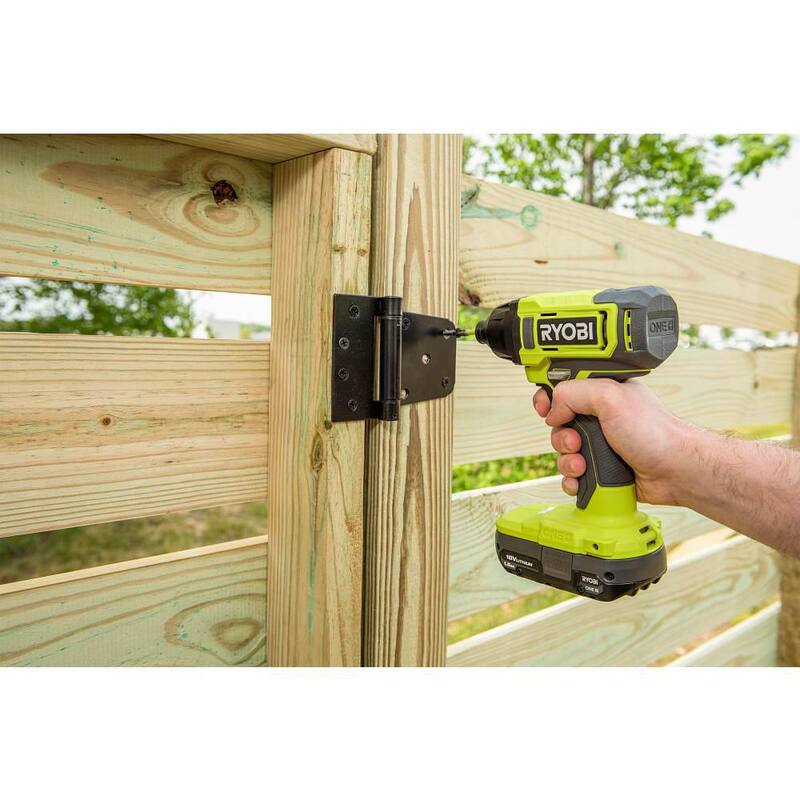 RYOBI ONE+ Kit Combo Inalámbrico de 2 Herramientas de 18V con Taladro/Atornillador, Impact Driver, (2) Baterías de 1.5 Ah, Cargador y Juego de 70 Piezas - PCL1200K2-AR2040