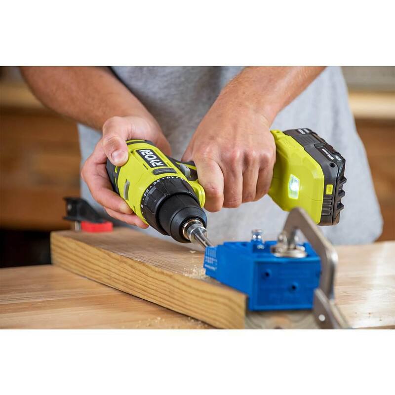 RYOBI ONE+ Kit de Combo Inalámbrico de 6 herramientas de 18V con baterías de 1.5 Ah y 4.0 Ah, cargador y estuche de herramientas de 65 piezas - PCL1600K2-A986501