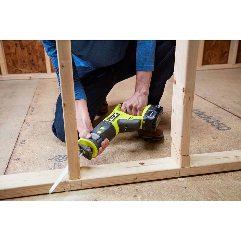 RYOBI ONE+ 18V Juego de Herramientas inalámbricas de 8 piezas con (1) batería de 1.5 Ah y (2) baterías de 4.0 Ah y cargador - PCL1800K3N