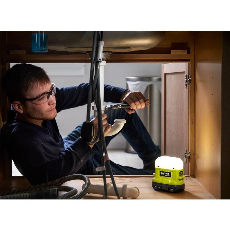 RYOBI ONE+ 18V Juego de Combo de 2 Herramientas Inalámbricas con Luz de Área Compacta y Luz LED (Solo Herramientas) - P796B-PCL660B