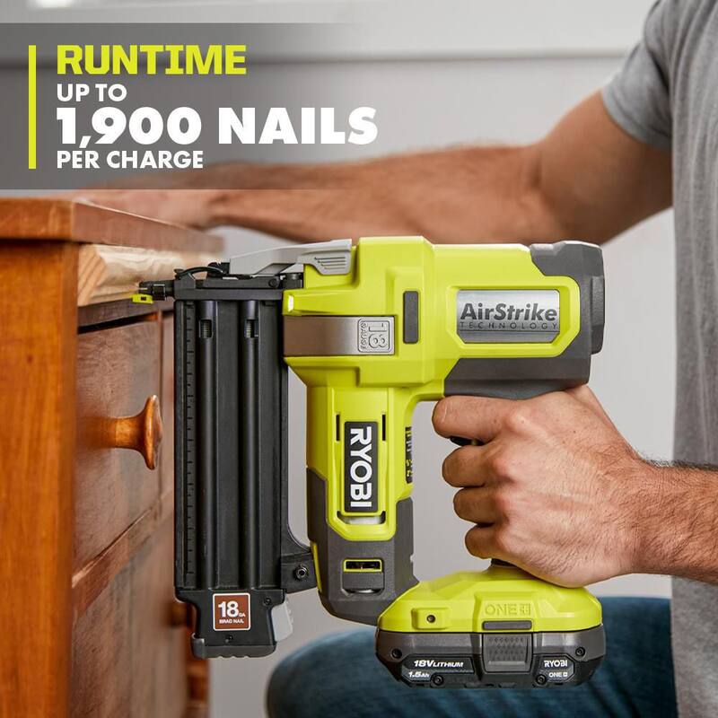RYOBI ONE+ 18V Juego de Combo Inalámbrico de 2 Herramientas con Sierra Inglete Compuesta Deslizante de 7-1/4 pulgadas y Clavadora Brad AirStrike (Sólo Herramientas) - PBT01B-P321