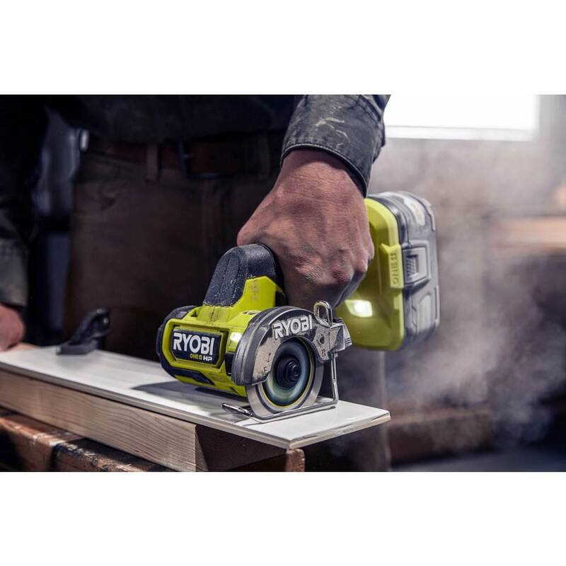 RYOBI ONE+ HP 18V Taladro angular recto inalámbrico compacto sin escobillas de 3/8 in, Llave de impacto de 3/8 in y Herramienta de corte (Solo herramientas) - PSBRA02B-PSBIW01B-PSBCS02B