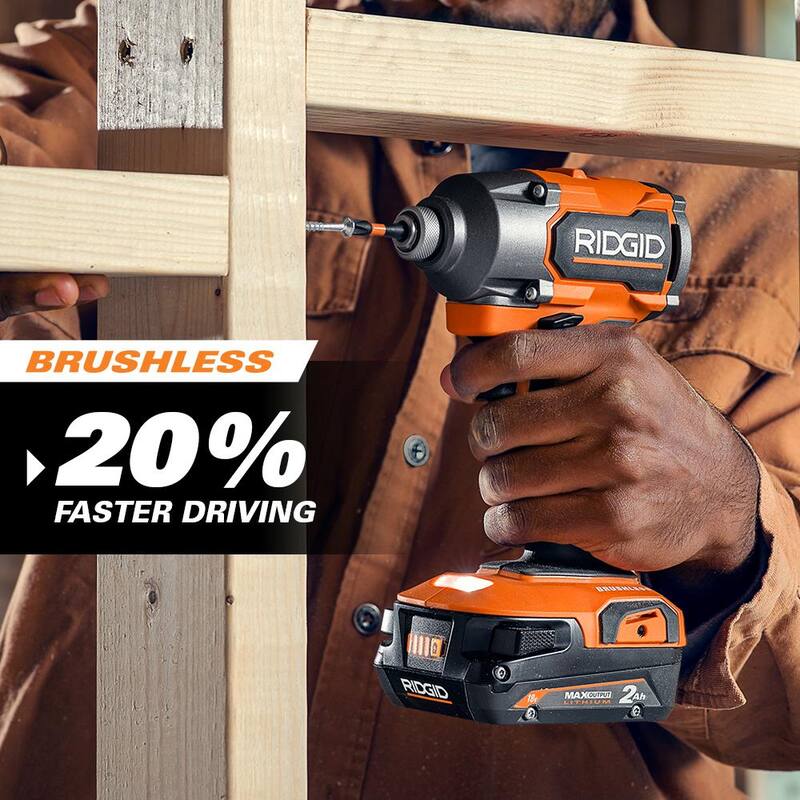 Kit combinado de 2 herramientas inalámbricas RIDGID 18V Brushless con taladro martillo, atornillador de impacto, baterías, cargador, bolsa y sierra circular - R9208-R8657B