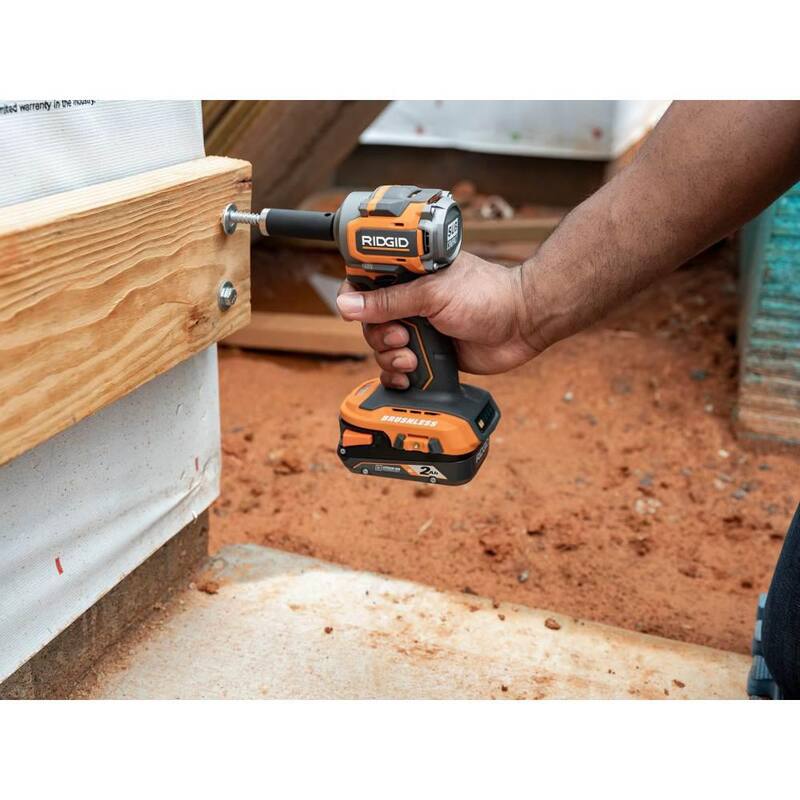 Juego de llave de impacto combo inalámbrica sin escobillas de 18V Subcompact de RIDGID con batería de 2.0 Ah y cargador - R96213SBN