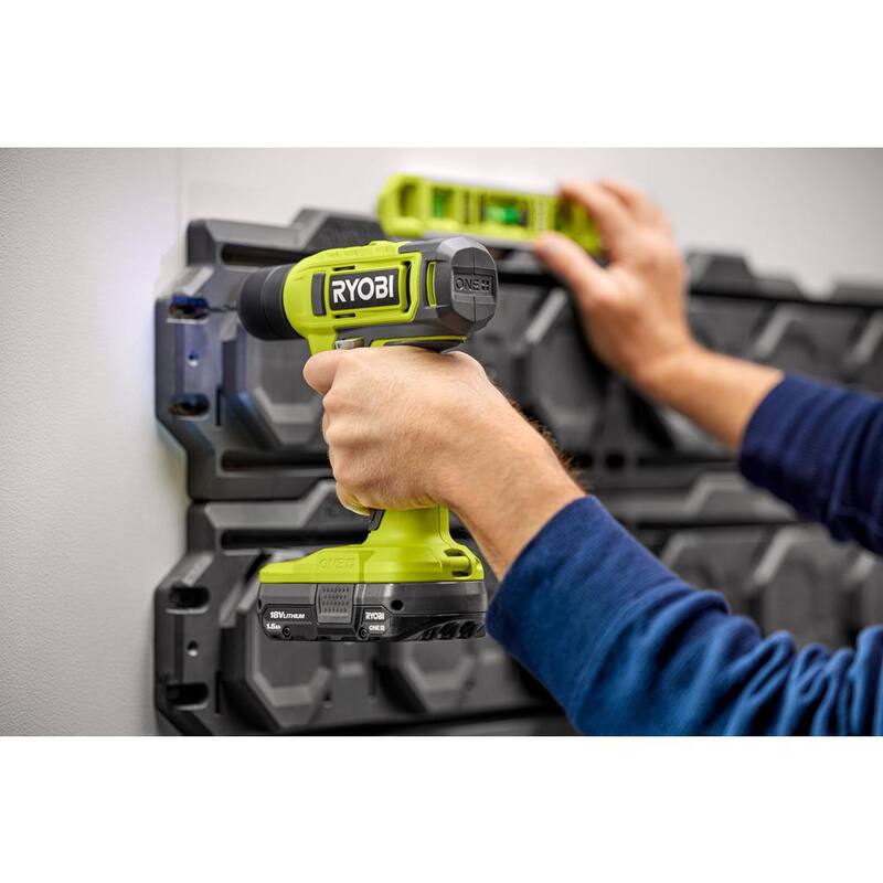 RYOBI ONE+ 18V Kit de Propietario para el Hogar con Taladro/Destornillador de 3/8 pulgadas, Batería de 1.5 Ah, Cargador y Batería de 2.0 Ah - PCL1113K1-PBP006