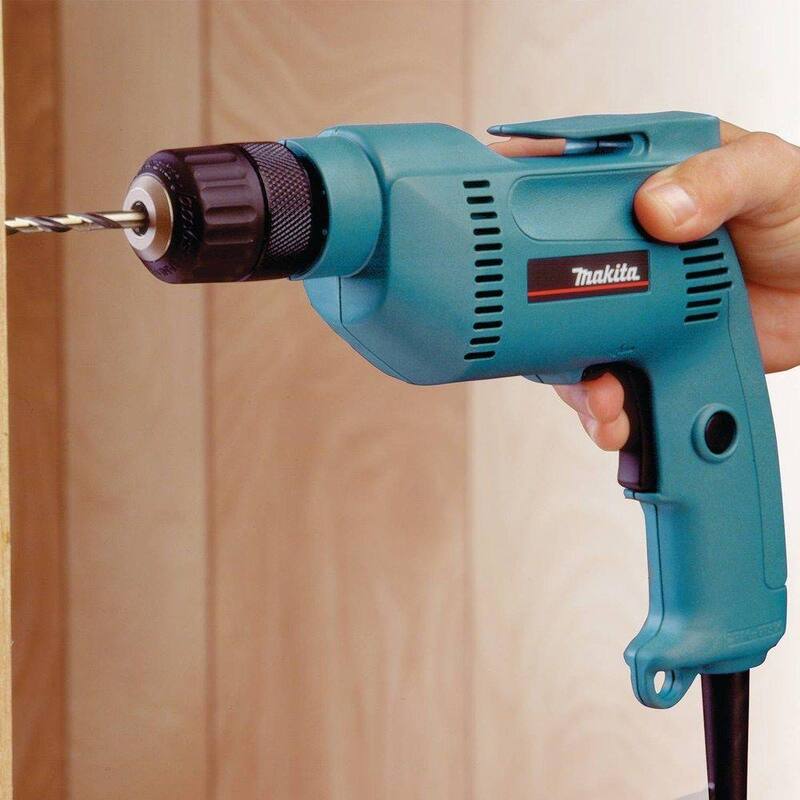 Broca eléctrica de velocidad variable de 3/8 pulg. con llave y estuche rígido - 6408K de Makita de 4.9 amperios y bajo nivel de ruido (79dB)