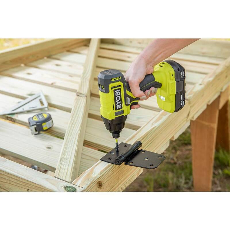 RYOBI ONE+ 18V Destornillador de impacto inalámbrico de 1/4 de pulgada con batería de iones de litio de alto rendimiento de 2.0 Ah - PCL235B-PBP003