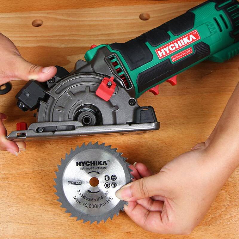 Sierra circular eléctrica HYCHIKA 4.0 Amp 3-3/8 pulgadas Sierra circular mini 4500 RPM con 3 hojas de sierra y regla de escala - E0008US