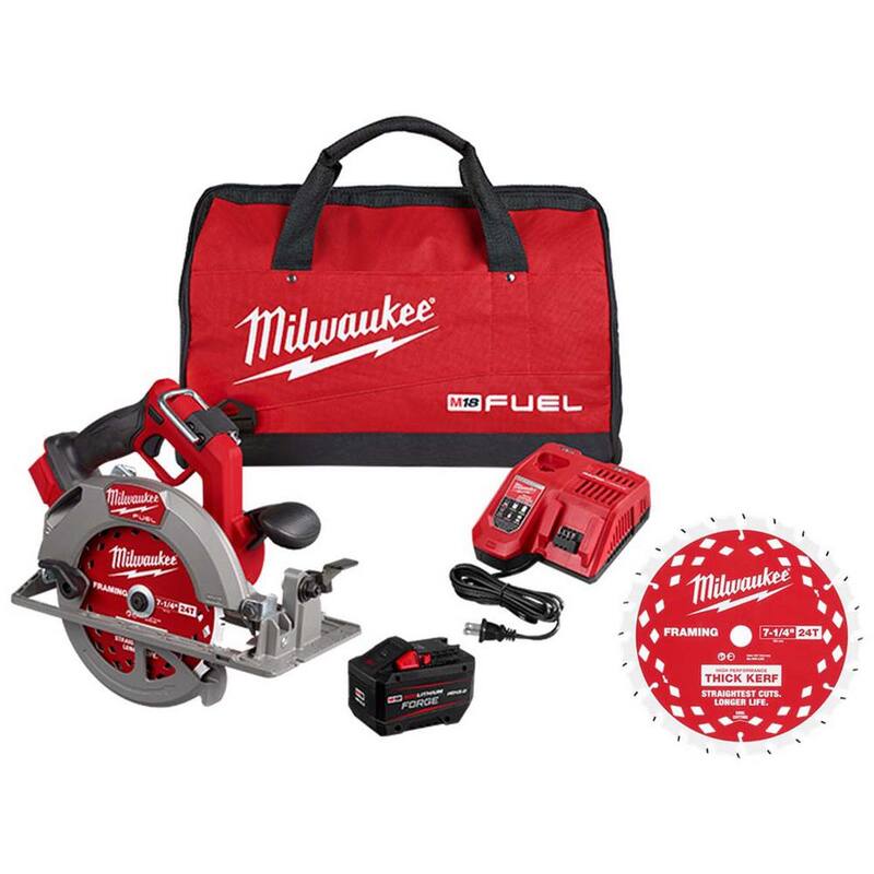 Milwaukee M18 FUEL 18V Lith-Ion Brushless Cordless 7-1/4 in. Circular Saw Kit con una Batería FORGE de 12.0Ah y (2) Hojas - 2834-21HD-48-40-0742