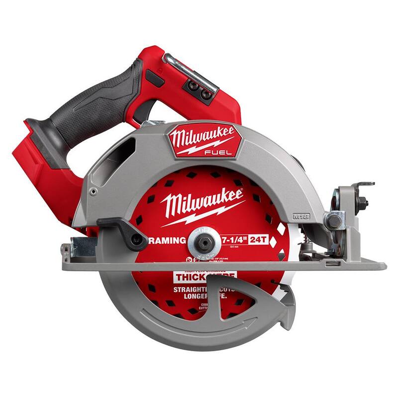 Si la frase tiene el nombre de la marca, no lo traduzcas. 

Milwaukee M18 FUEL 18V Lith-Ion Brushless Cordless 7-1/4 in. Circular Saw w/ (1) Blade - 2834-20-48-40-0740