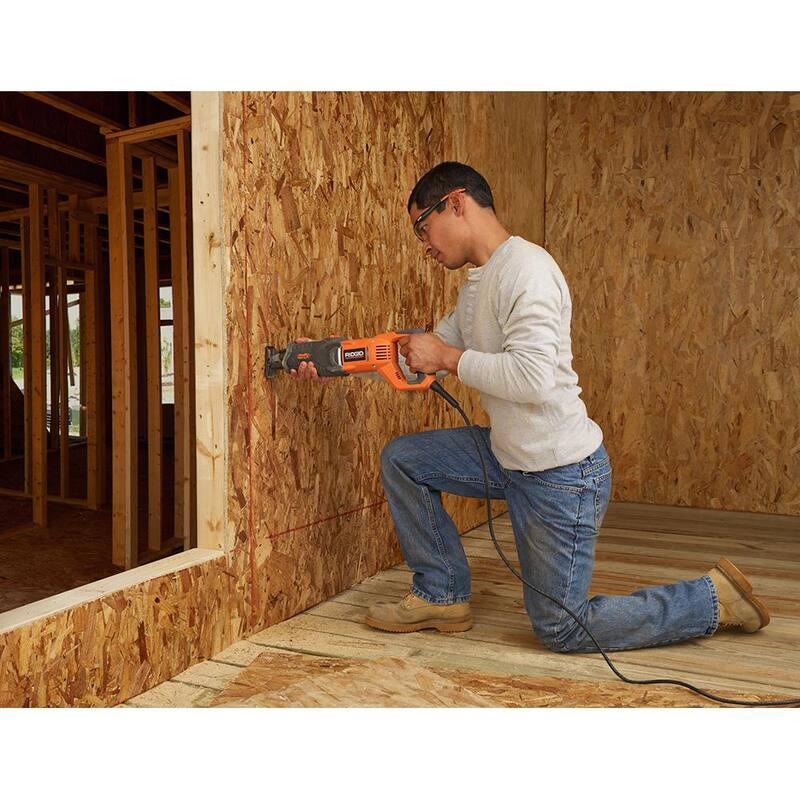 Si no deseas traducir la marca del producto, el título sería: RIDGID Sierra reciproca orbital con cable de 10 amperios - R30022