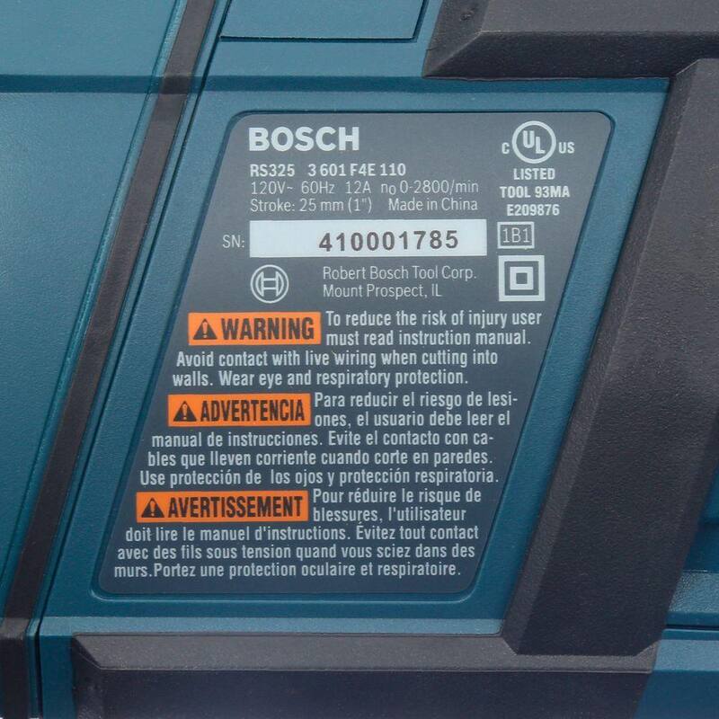 Si no tomas en cuenta la marca del producto, el título traducido sería: Sierra reciprocante compacta con cable de 12 amperios y velocidad variable de 1 pulgada de Bosch con hoja de sierra multiusos y estuche de transporte - RS325.