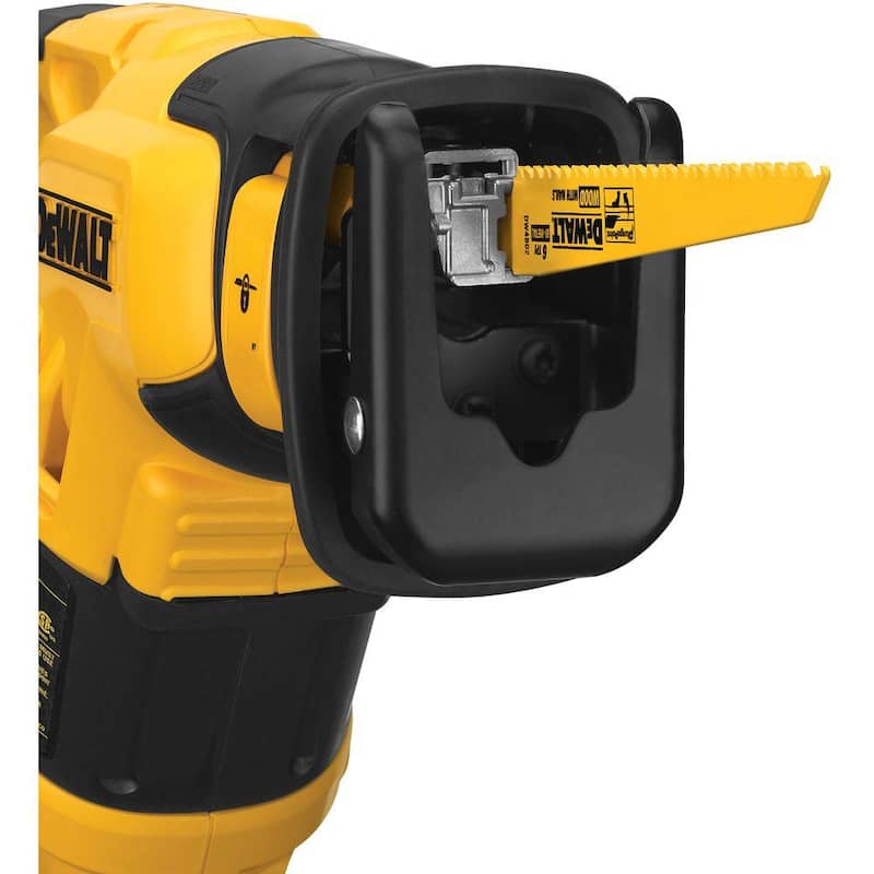 Sierra recíproca compacta con cable de 12 amperes - DWE357