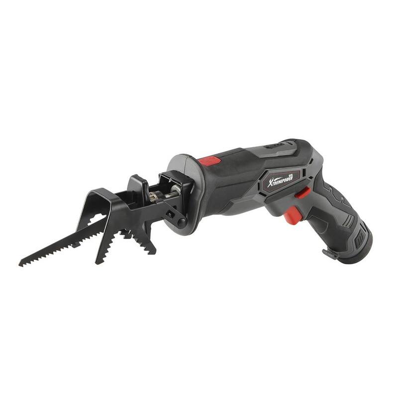 Sierra alternante inalámbrica de voltaje variable de 12 voltios XtremepowerUS con mordaza de sujeción, batería de iones de litio de 2.0 Ah y 3 hojas de sierra - 47521