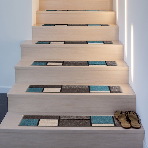 World Rug Gallery Nylon; Back Material : Rubber 8.6" x 26" Grit Size, Blue, 26 W x 8.6 L, 0.2 in Thick - 1523BLUE4PK