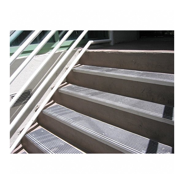 Stairmaster 9" Stair Tread 3'0" Black - 500-BLA3